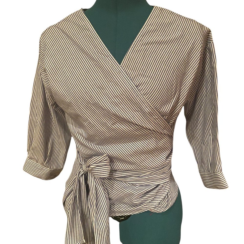 Boutique Brand Story On Blue and White Wrap Shirt | SZ Small | NWT!!